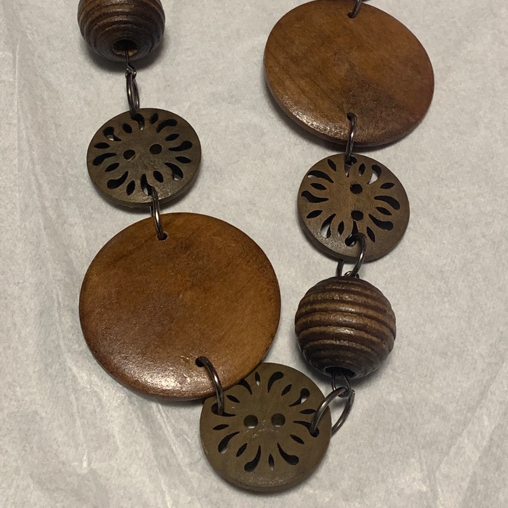Wood necklace